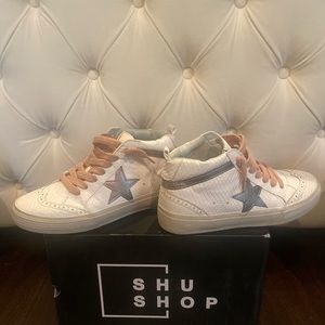 Brand New Vintage Havana’s